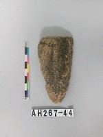 藏品(磨製石矛)的圖片